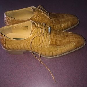 Men’s shoes